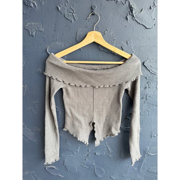 ruffled shirt - Picture 1 of 6